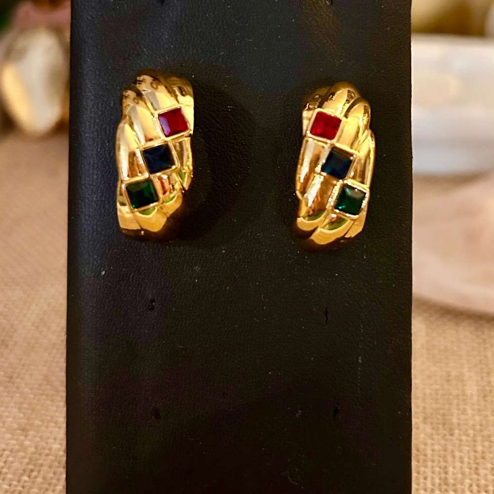 Mughal Color Stones on Gold Semi-Hoop Earrings 1990’s - Picture 8 of 8